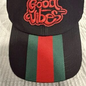 Gucci Black Cap with Red Logo and Green-Red Stripe